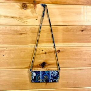 Vera Bradley crossbody clutch bag/small purse